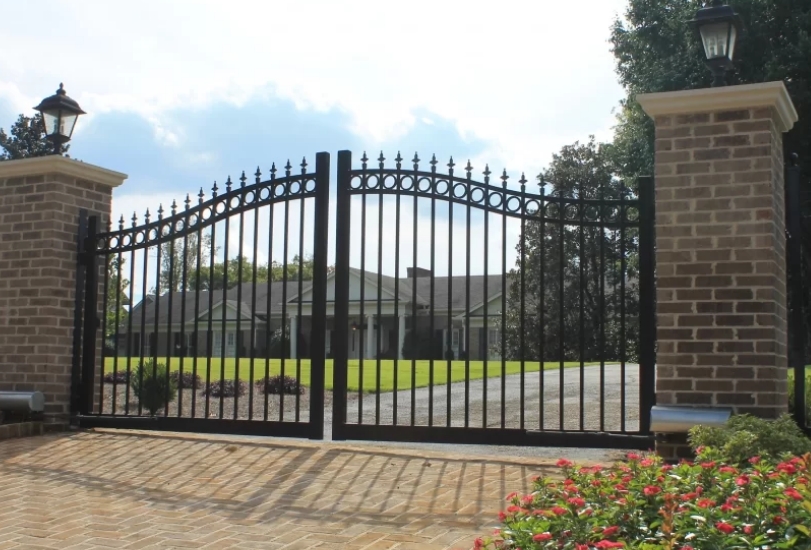 Custom Fancy 8ft Black Wrought Iron Iron Driveway Gate 