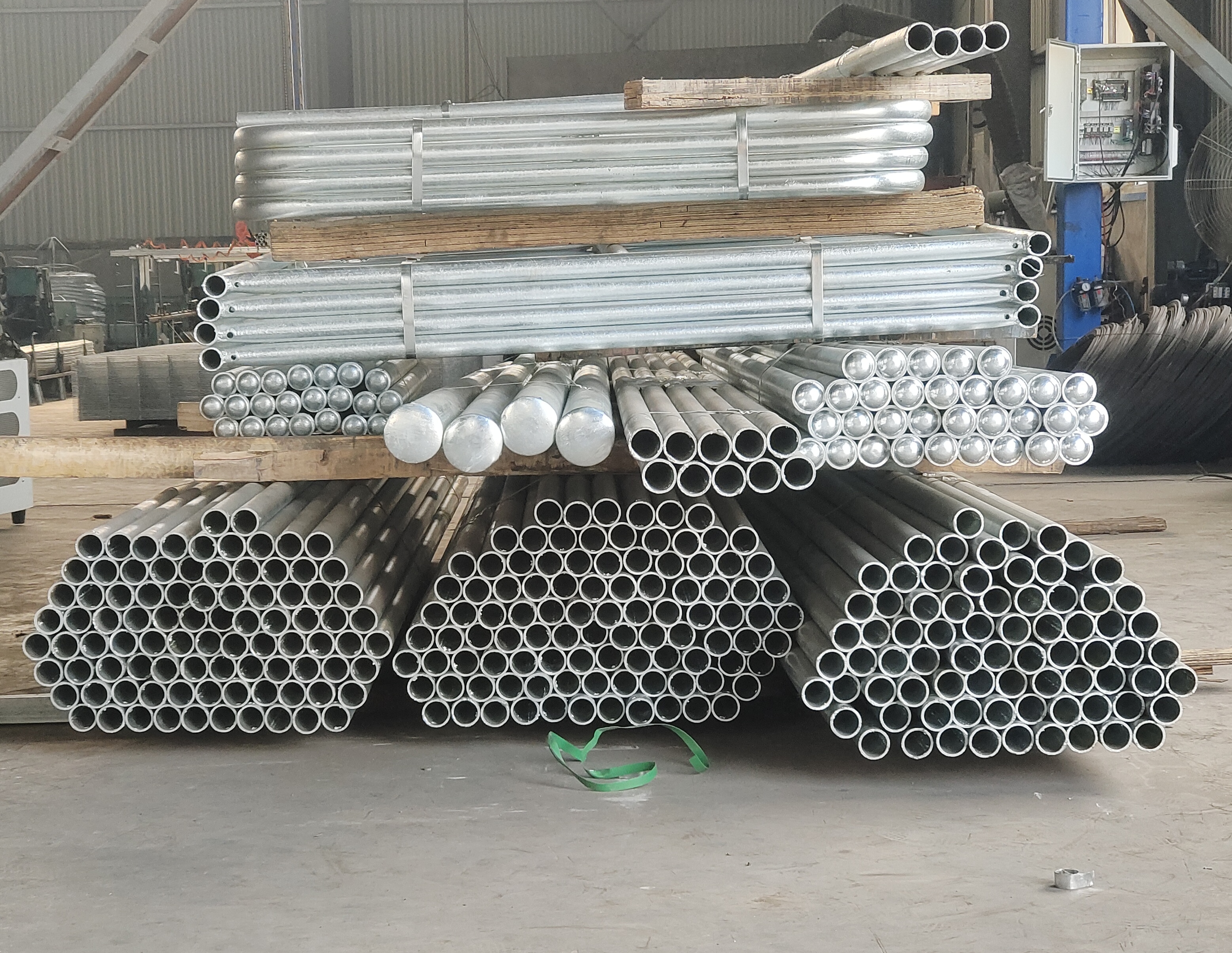 Heavy Duty Zinc Coated Hot Dipped Galvanized Post Rails for Fences