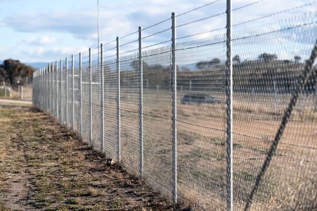 One Stop Service High Quality Standard Chain Link Fence for Australia Water Station