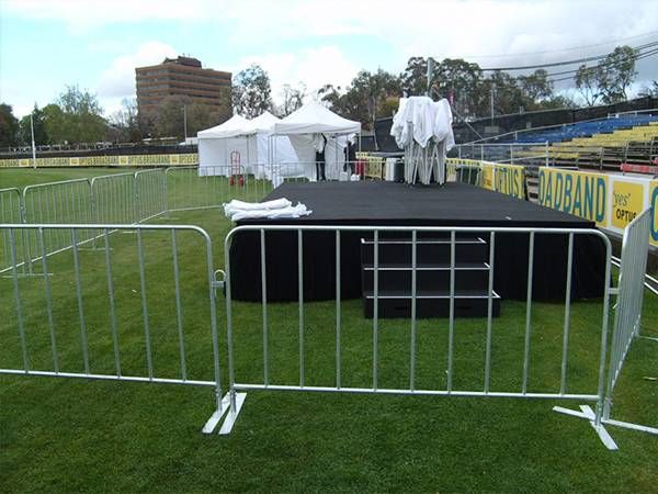 Powder Coated Detachable Crowd Control Barriers