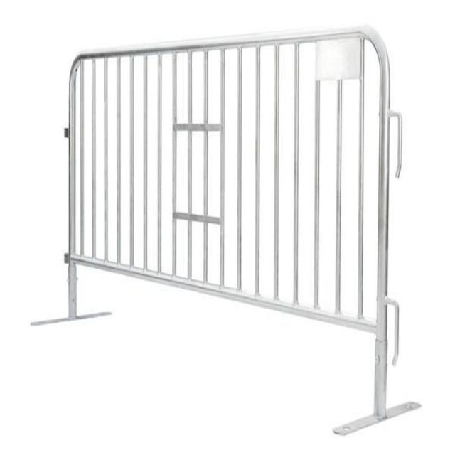 The Beginner’s Guide to Setting Up Metal Barricades