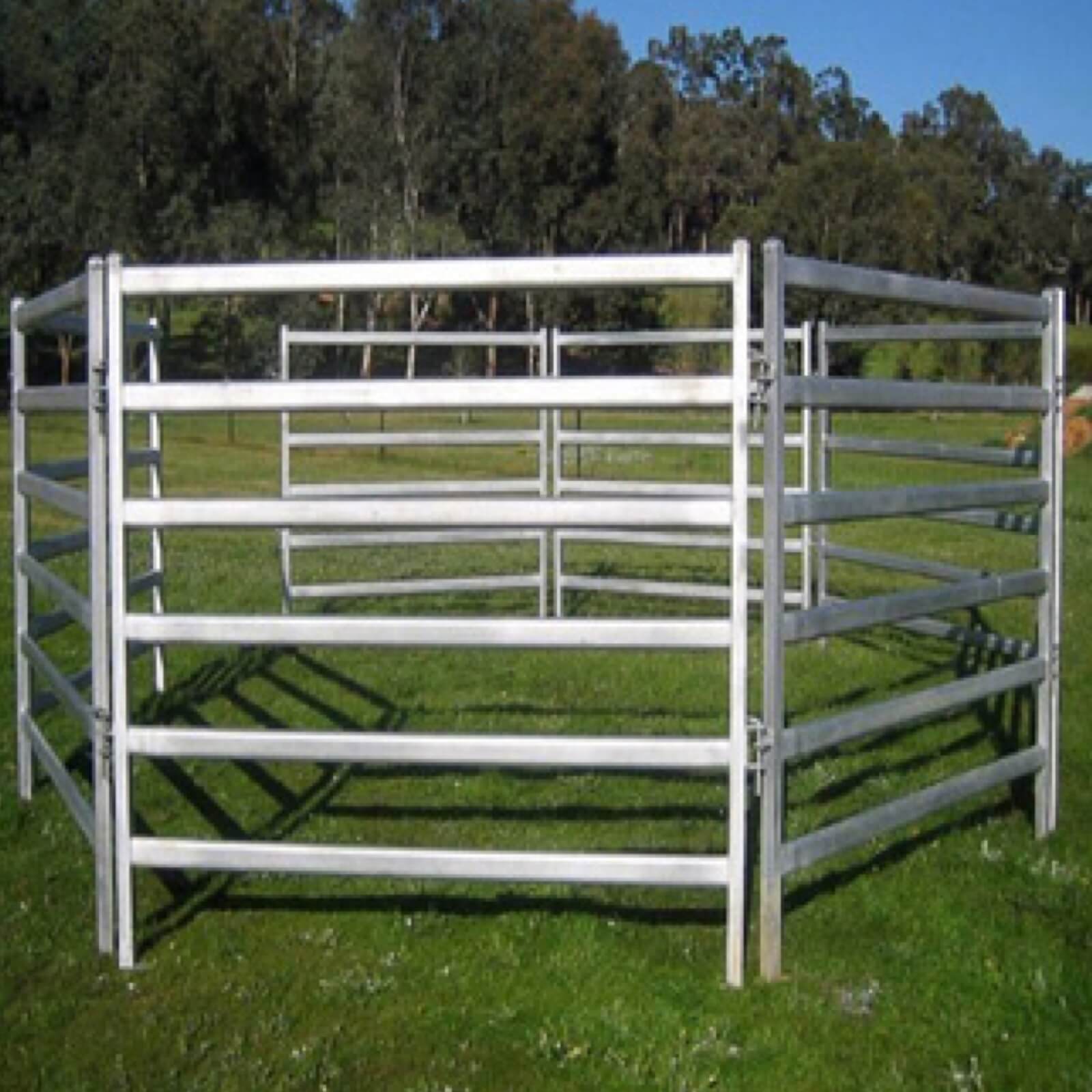 The Ultimate Guide to Ranch Fences: Types, Materials, and Installation