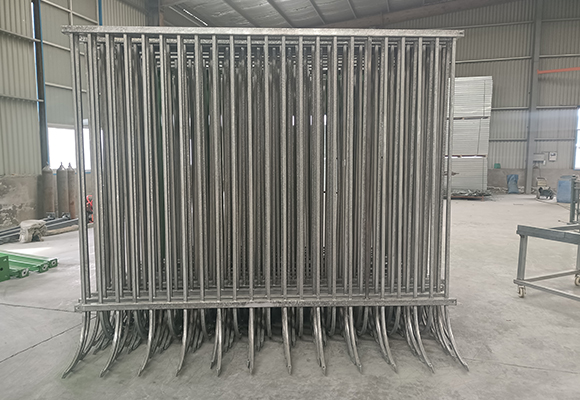 hot-dipped-galvanized-fence