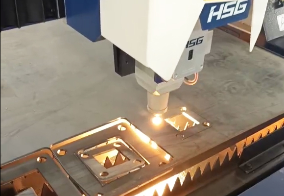 plate-laser-cutting.jpg