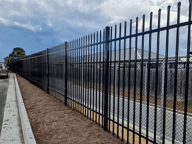 Black Powder Coating Spear Top Anti-climb Imposing Steel Fence