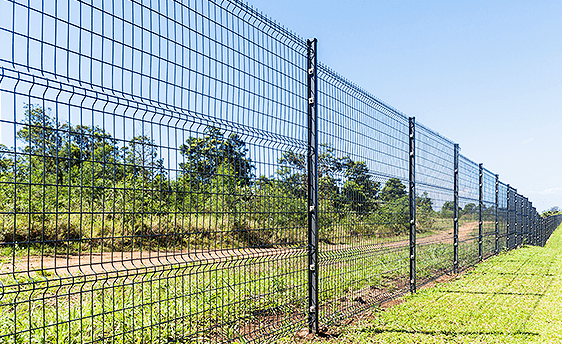 wire mesh fence